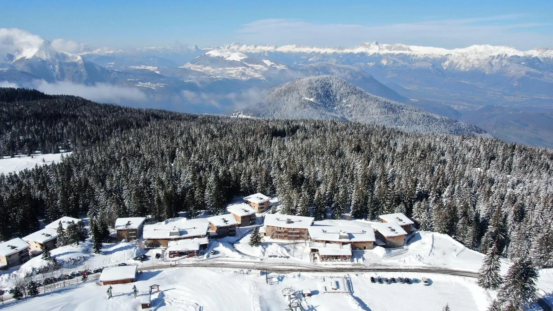 Residence Les Villages Du Bachat Chamrousse 3*,